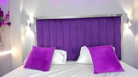 Qetzia online show from 09/30/25, 05:18