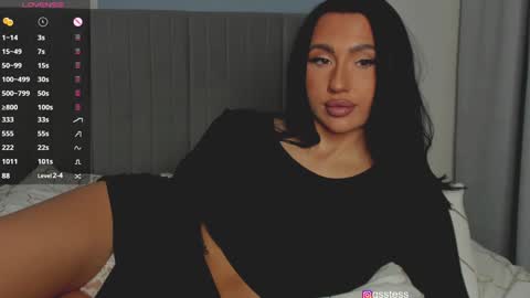 Ana online show from 12/18/24, 10:24