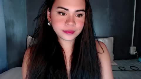 qt_luna18 online show from 06/06/26, 06:12