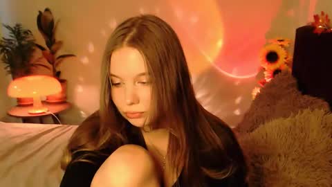 Ariel online show from 10/31/25, 01:01