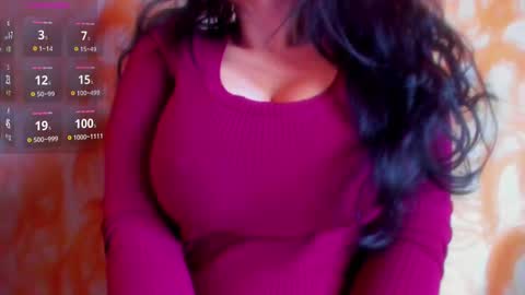 Snapshot of qtxwrm31 chatting on 02/18/25, 12:28 L online show from 02/18/25, 12:28