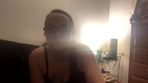 Snapshot of quedawg76 chatting on 02/04/25, 12:29 QueCee Sex Room online show from 02/04/25, 12:29
