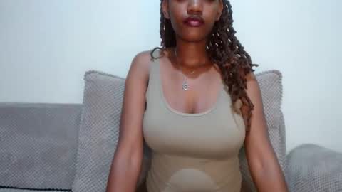 queen74890 online show from 09/16/25, 08:43