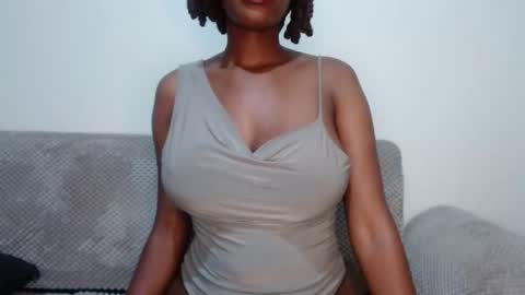 queen74890 online show from 10/13/25, 12:49