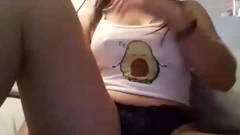 Snapshot of queen_420 chatting on 01/05/25, 06:46 queen_420 online show from 01/05/25, 06:46