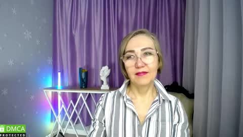 Snapshot of queen_a_n_i chatting on 11/03/25, 03:57 A N I Ill be here on December 1st online show from 11/03/25, 03:57