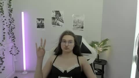 Amelie online show from 06/30/26, 09:21