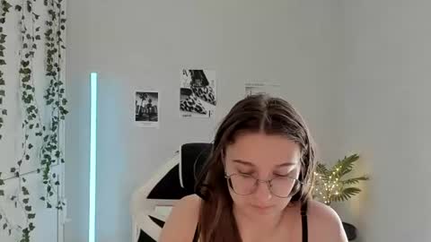 Amelie online show from 07/07/26, 08:18