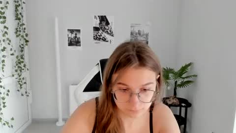 Amelie online show from 07/11/26, 08:17