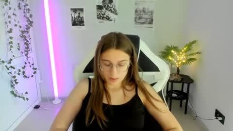 Amelie online show from 07/22/26, 01:25