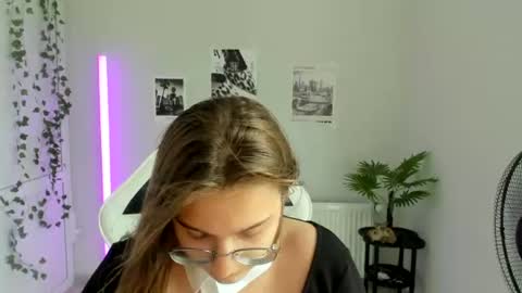 Amelie online show from 07/24/26, 10:24
