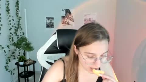 Amelie online show from 08/08/26, 12:40