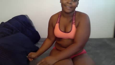 queen_arriana online show from 05/16/26, 06:32