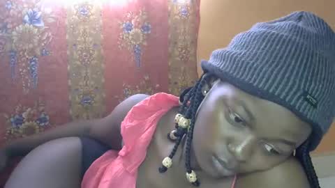 queen_banice online show from 09/30/25, 10:31
