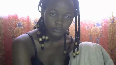 queen_banice online show from 10/16/25, 08:59