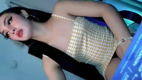 queen_danaya online show from 01/15/26, 06:00