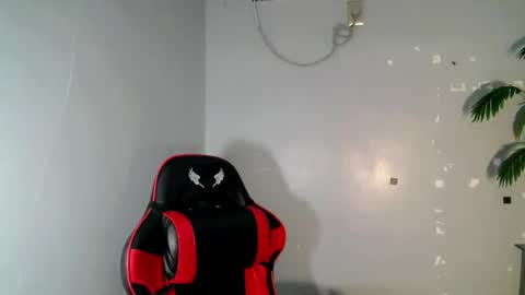 queen_danaya online show from 06/12/26, 09:35