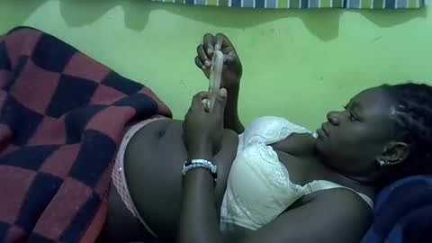 queen_diva01 online show from 06/11/26, 02:44