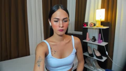 Snapshot of queen_dyosa chatting on 10/23/25, 05:29 Queen Dyosa online show from 10/23/25, 05:29