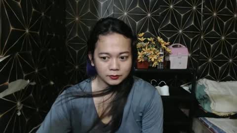 queen_ennah online show from 12/22/24, 04:06