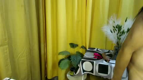 queen_ennah online show from 06/28/26, 02:17