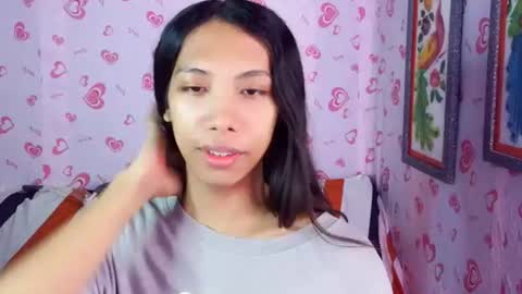 Snapshot of queen_gia chatting on 08/06/26, 08:11 queen_gia online show from 08/06/26, 08:11