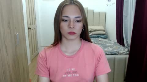 Snapshot of queen_heart0 chatting on 02/18/26, 03:57 shawny online show from 02/18/26, 03:57