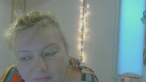 queen_jane8 online show from 03/03/25, 01:20