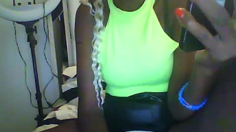 queen_kai online show from 07/27/26, 10:44