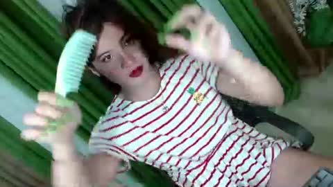 Kendal  online here from 6am-3pm philippine time online show from 09/09/25, 11:59