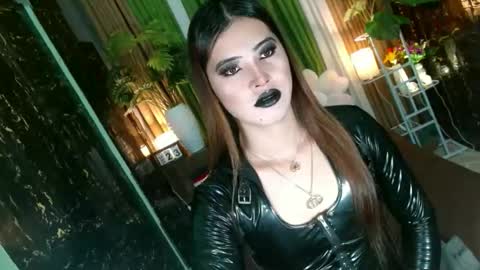Kendal  online here from 6am-3pm philippine time online show from 12/23/25, 12:30