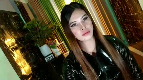 Kendal  online here from 6am-3pm philippine time online show from 02/20/26, 06:26