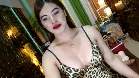 Kendal  online here from 6am-3pm philippine time online show from 07/14/26, 10:54