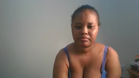 Snapshot of queen_kikih chatting on 01/15/26, 10:09 Queen kikih online show from 01/15/26, 10:09