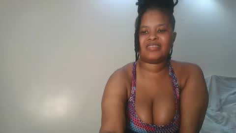 Snapshot of queen_kikih chatting on 02/19/26, 04:19 Queen kikih online show from 02/19/26, 04:19