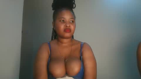 Snapshot of queen_kikih chatting on 02/28/26, 06:53 Queen kikih online show from 02/28/26, 06:53