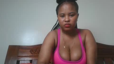 Snapshot of queen_kikih chatting on 03/03/26, 06:25 Queen kikih online show from 03/03/26, 06:25