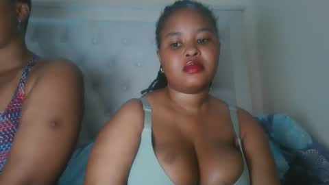 Snapshot of queen_kikih chatting on 03/28/26, 03:17 Queen kikih online show from 03/28/26, 03:17