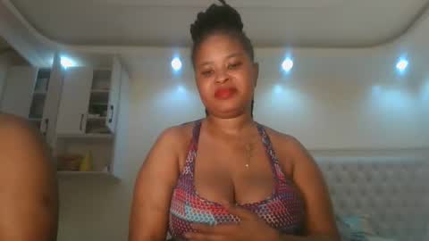 Snapshot of queen_kikih chatting on 05/11/26, 03:51 Queen kikih online show from 05/11/26, 03:51
