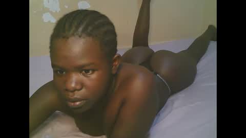 queen_latasha online show from 05/01/26, 02:16