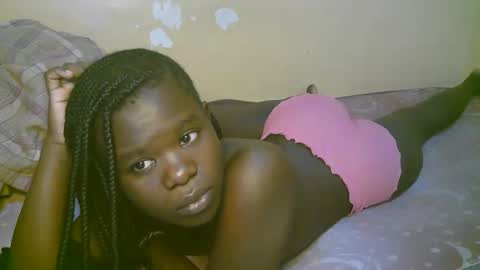 queen_latasha online show from 05/10/26, 03:33