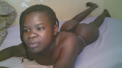 queen_latasha online show from 05/19/26, 04:41