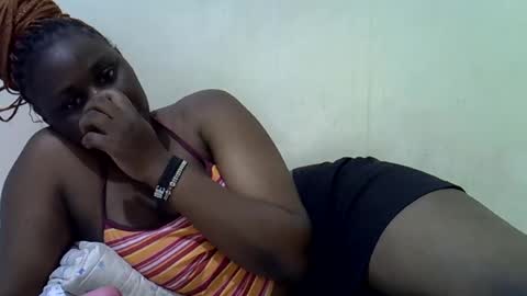queen_leilla online show from 06/15/26, 02:41