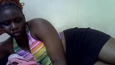 queen_leilla online show from 06/17/26, 03:24