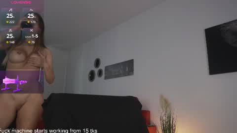 queen_leylla online show from 07/07/26, 06:05