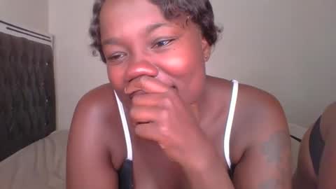 queen_mira online show from 09/09/25, 04:34