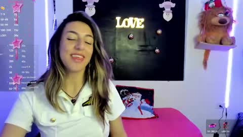 Snapshot of queen_natttyy chatting on 12/03/24, 06:04 queen_natttyy online show from 12/03/24, 06:04