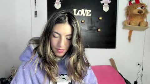 Snapshot of queen_natttyy chatting on 12/09/24, 06:01 queen_natttyy online show from 12/09/24, 06:01