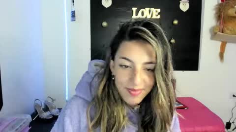 Snapshot of queen_natttyy chatting on 12/12/24, 06:14 queen_natttyy online show from 12/12/24, 06:14