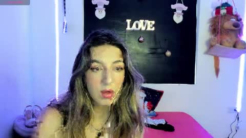 Snapshot of queen_natttyy chatting on 12/22/24, 10:04 queen_natttyy online show from 12/22/24, 10:04